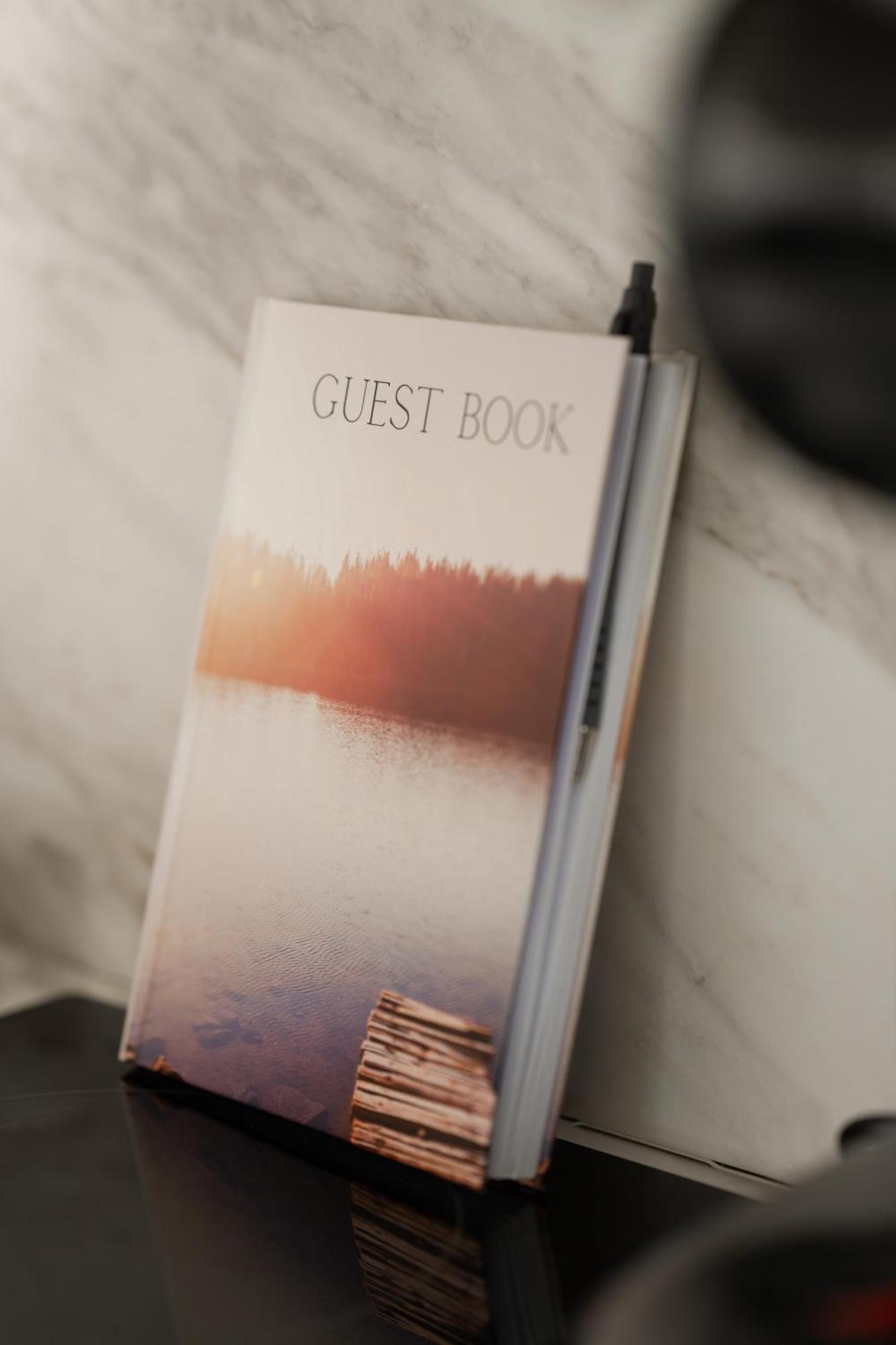 Lakescape - Waterfront Self- Catering Cabins 에니스킬런 외부 사진