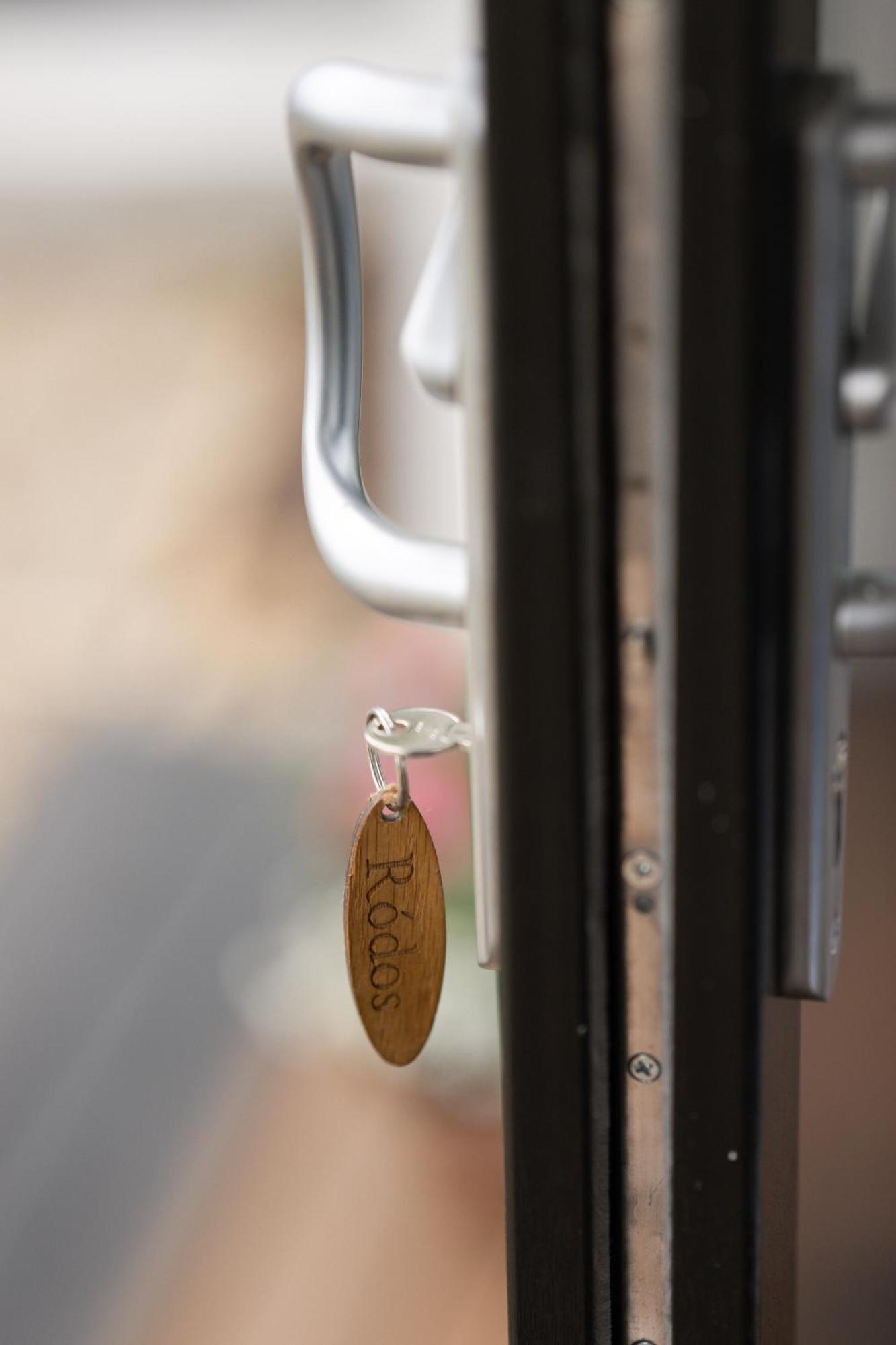 Lakescape - Waterfront Self- Catering Cabins 에니스킬런 외부 사진